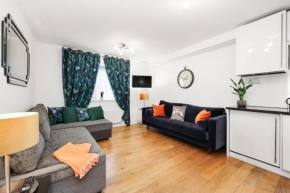 West End - Sleeps 5 - Amazing Location